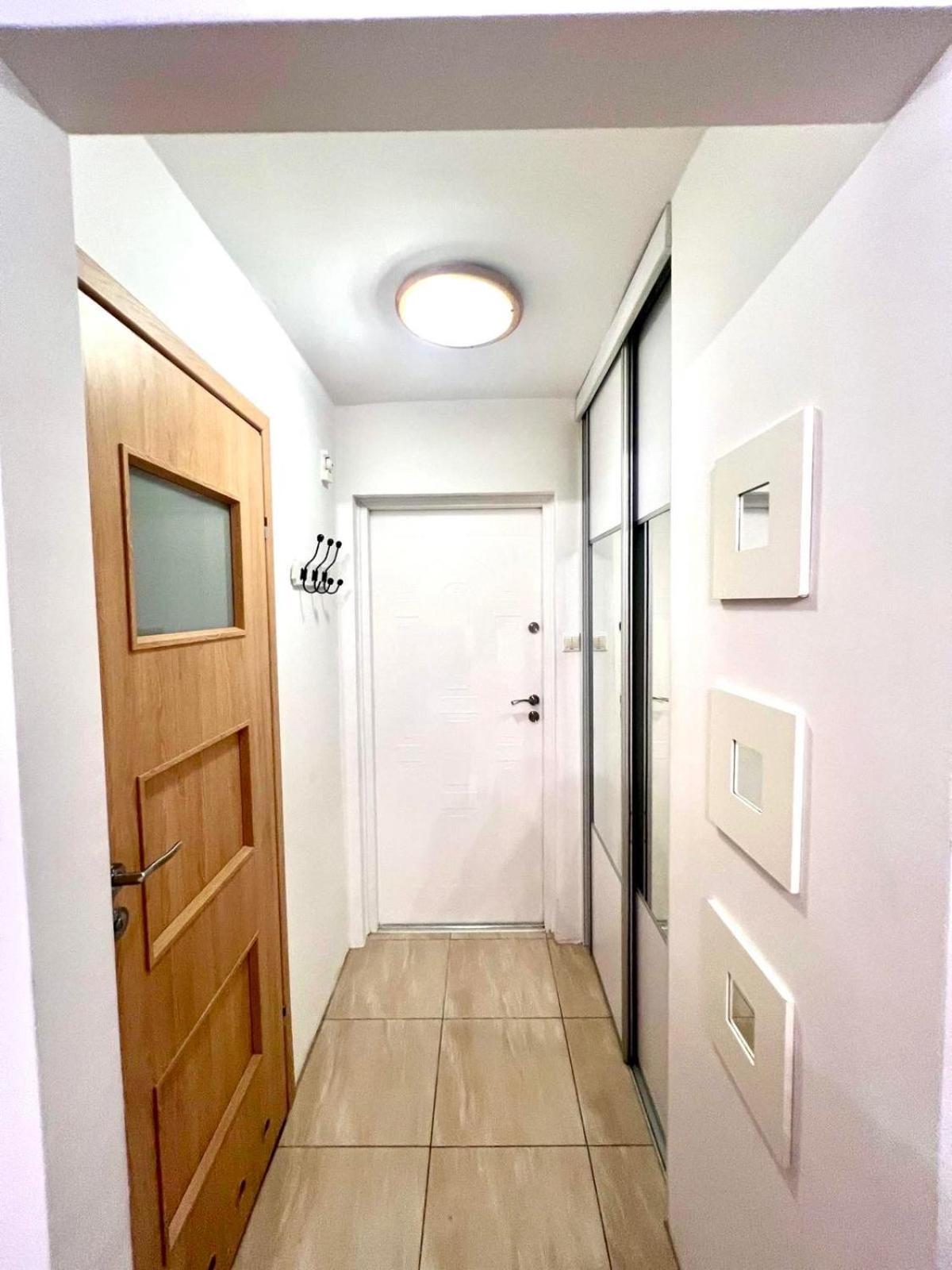 华沙Entire Studio In Centrum公寓 外观 照片